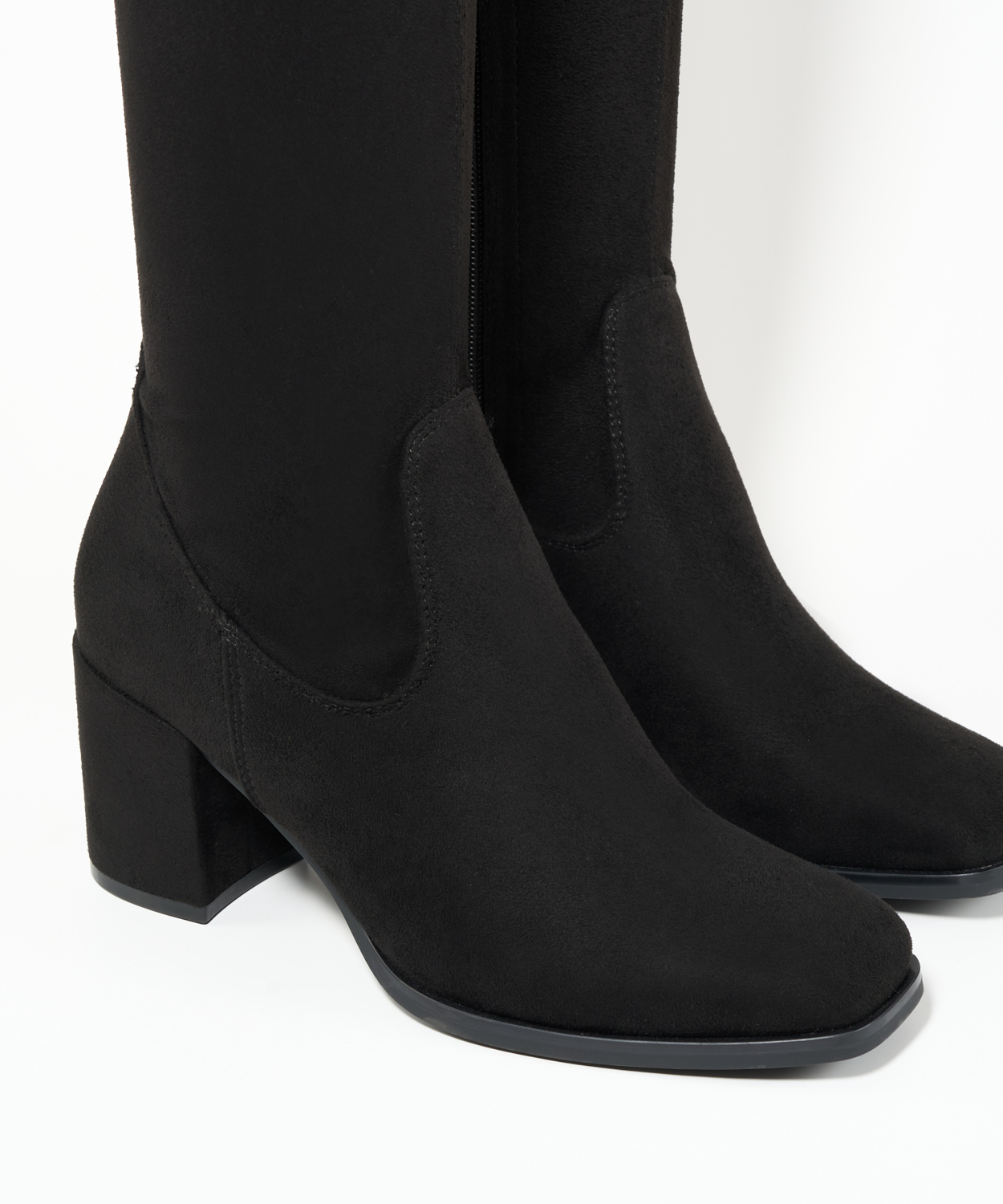 Bota salto acima do joelho image number null